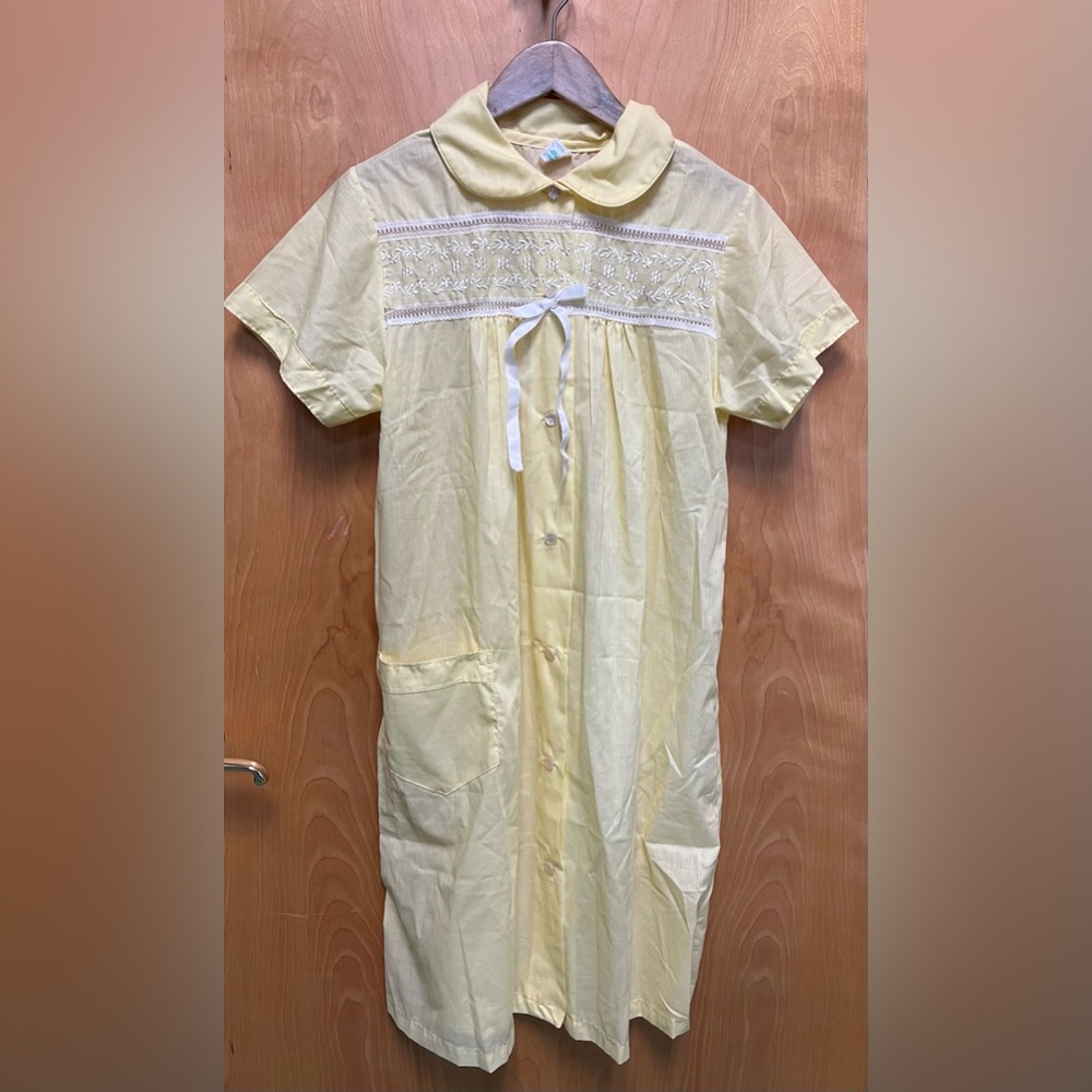 Gaymode Penneys — Yellow Embroidered Nightgown with Bow